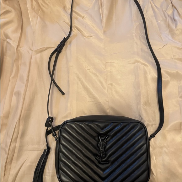 Saint Laurent Lou Camera Bag, worn twice. Bought Dec 23@ authorized SL boutique - Picture 14 of 16